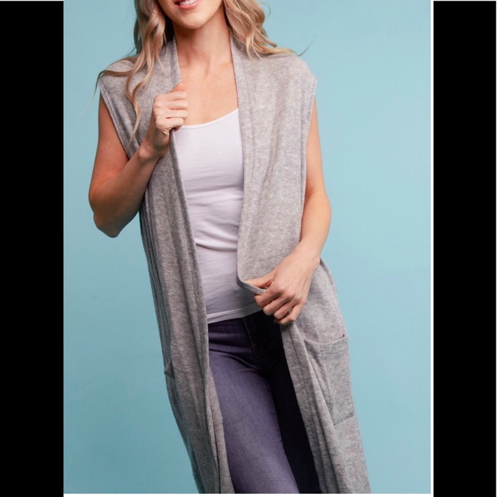Plus grey pocketed vest